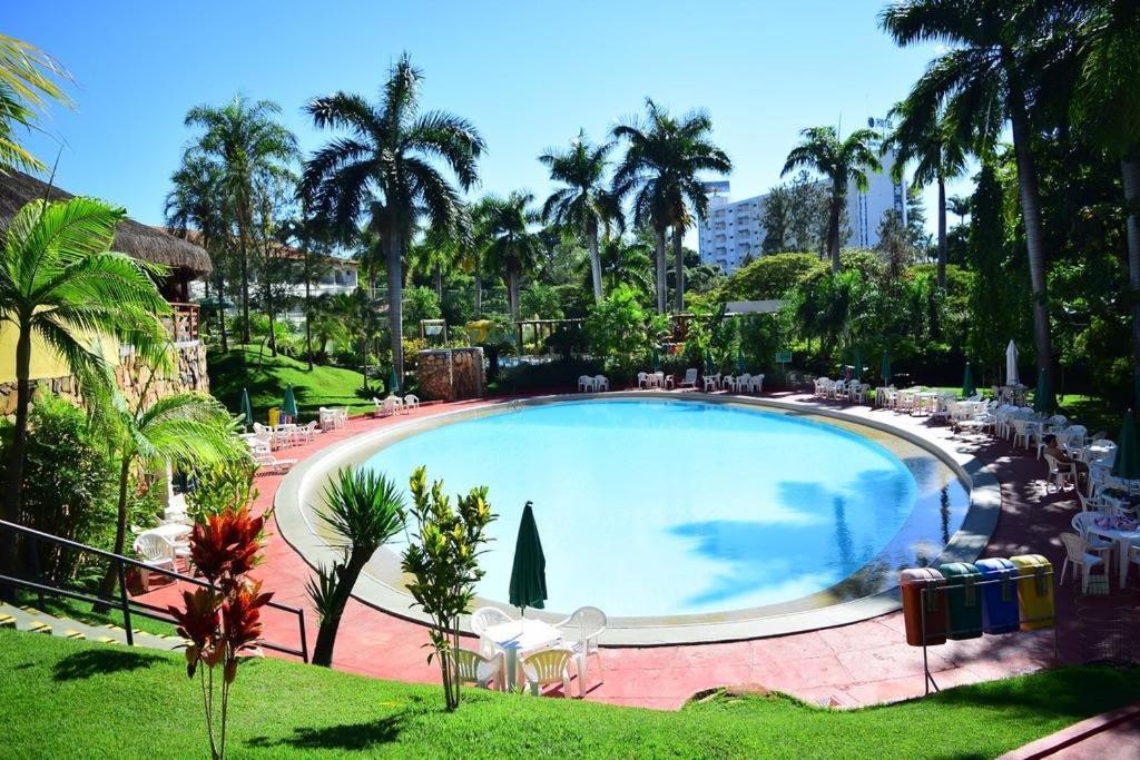 Hot Springs B3 Apartment